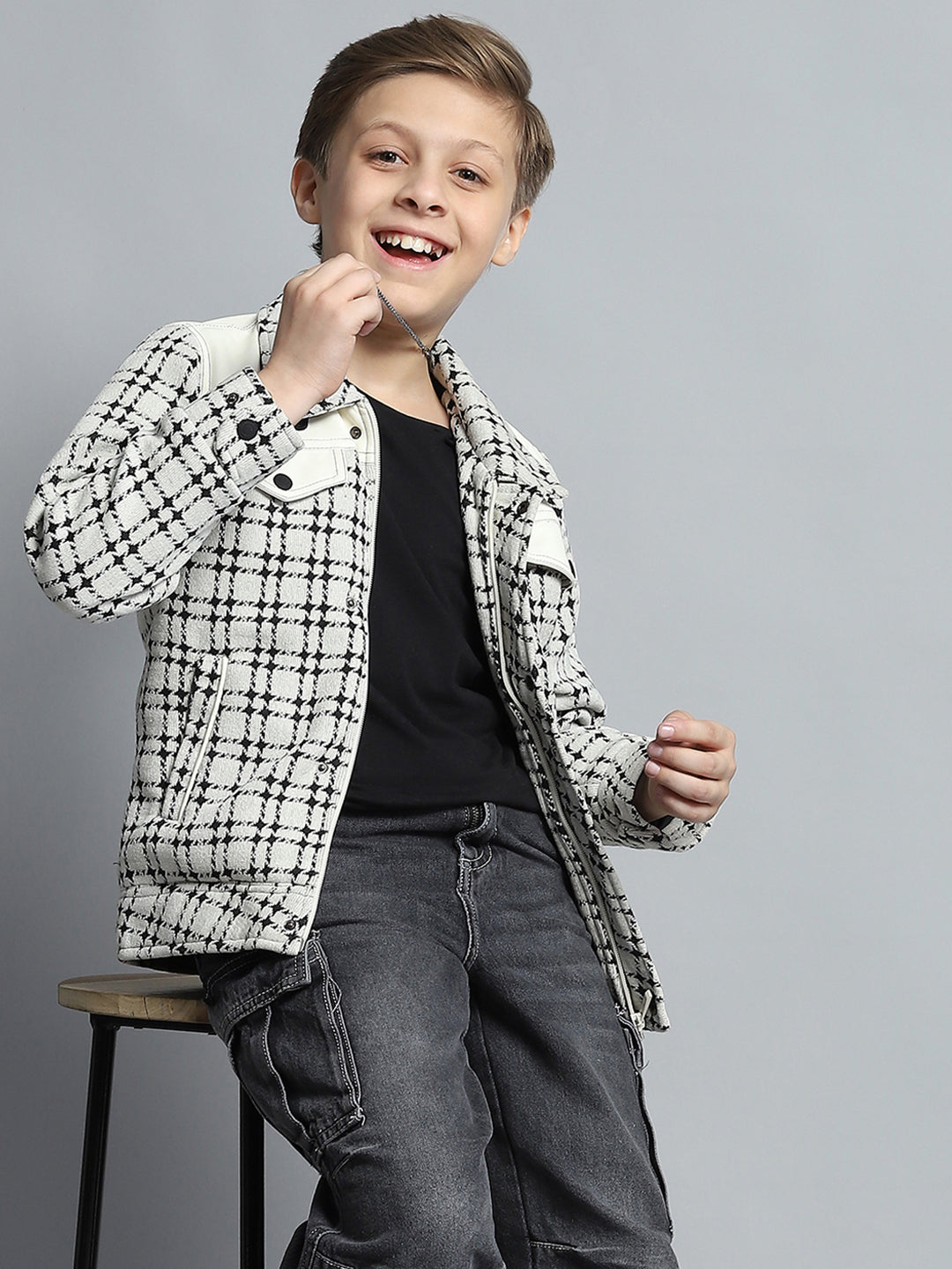 Boys White Check Collar Full Sleeve Jacket