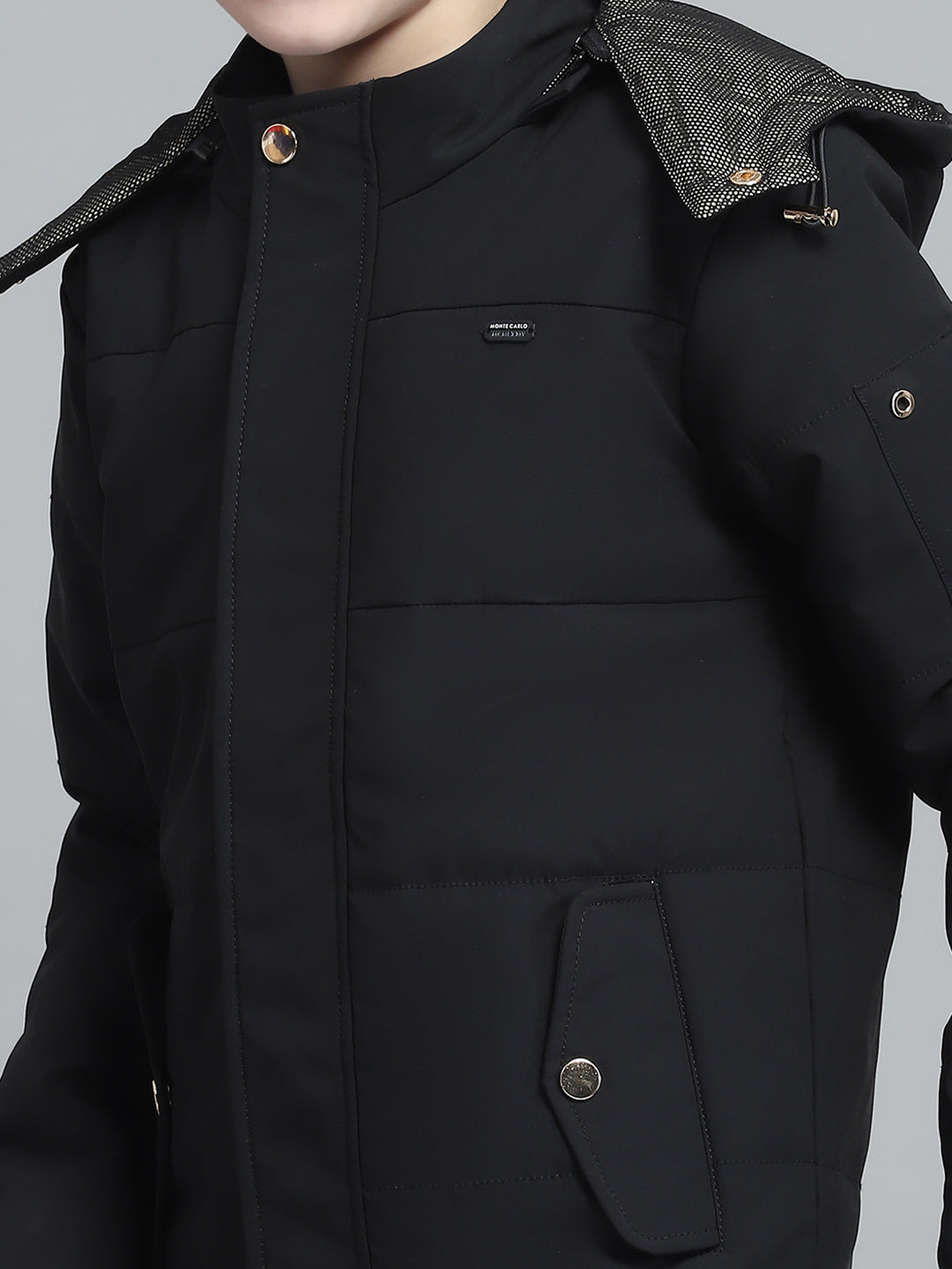 Boys Black Solid Hooded Full Sleeve Jacket