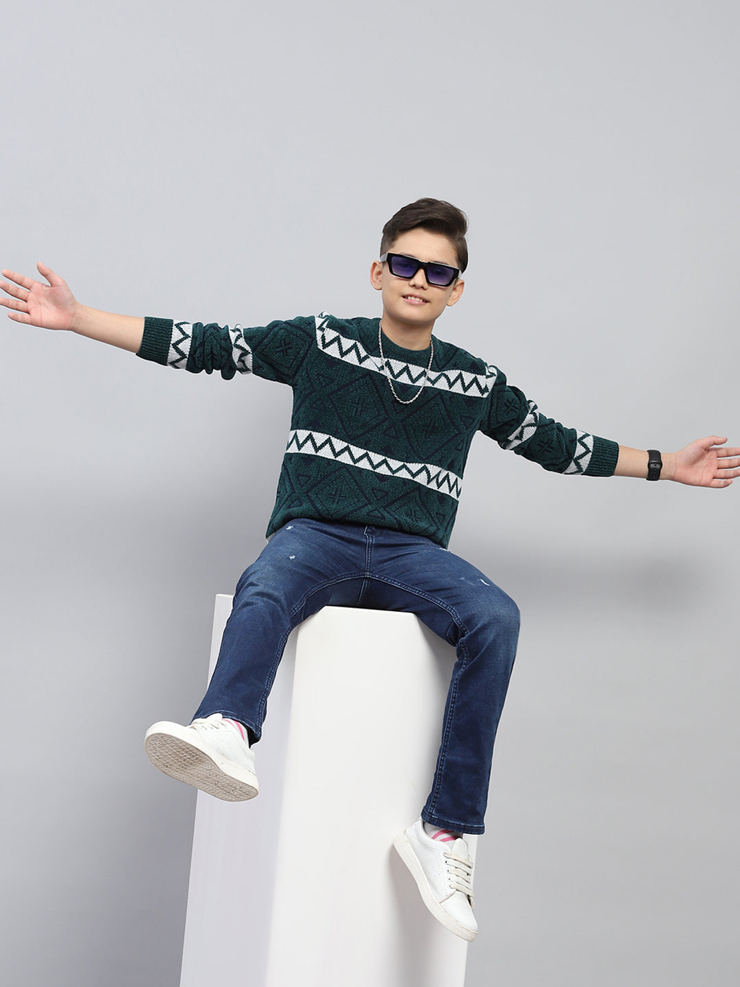 Boys Green Jacquard Round Neck Full Sleeve Pullover