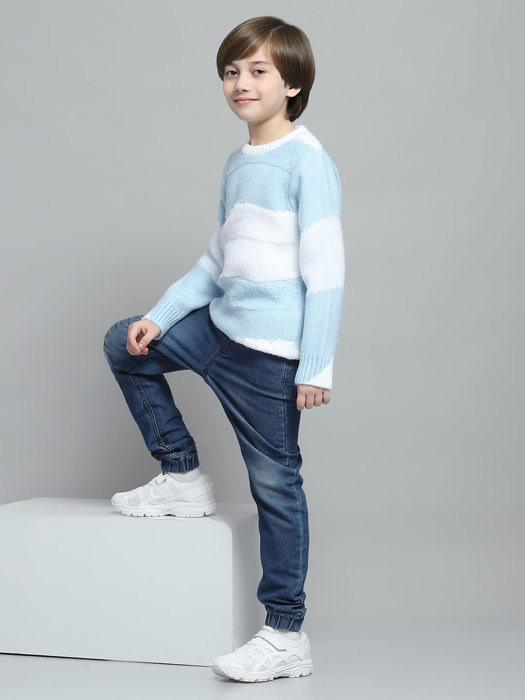 Boys Blue Self Design Round Neck Full Sleeve Pullover