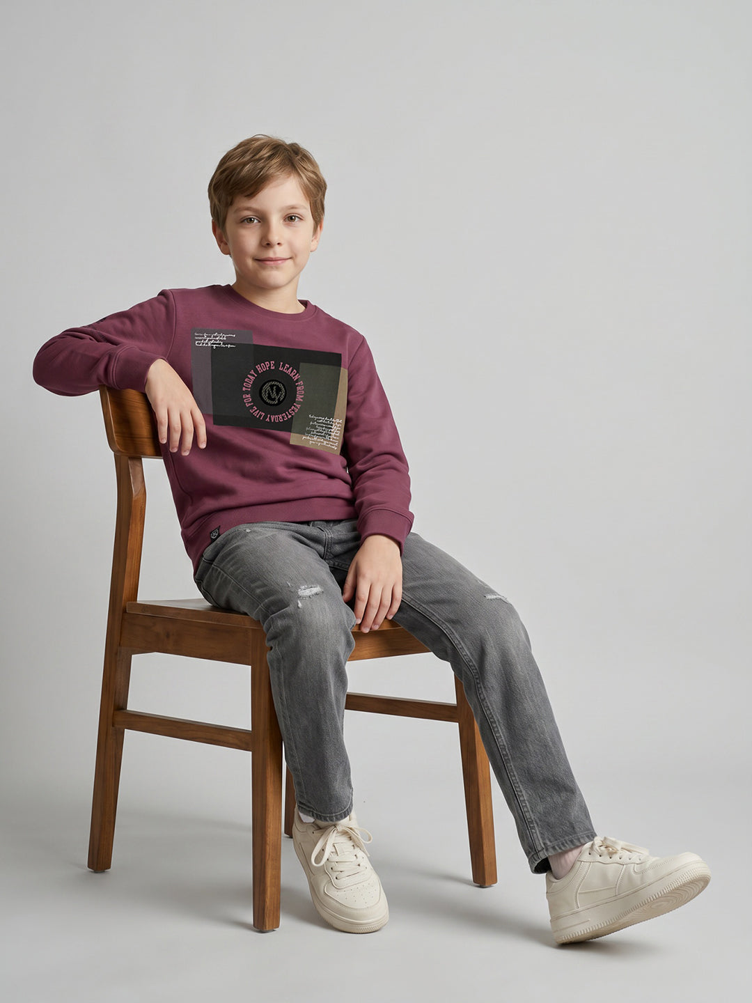Boys Burgundy Printed Round Neck Full Sleeve Sweatshirt