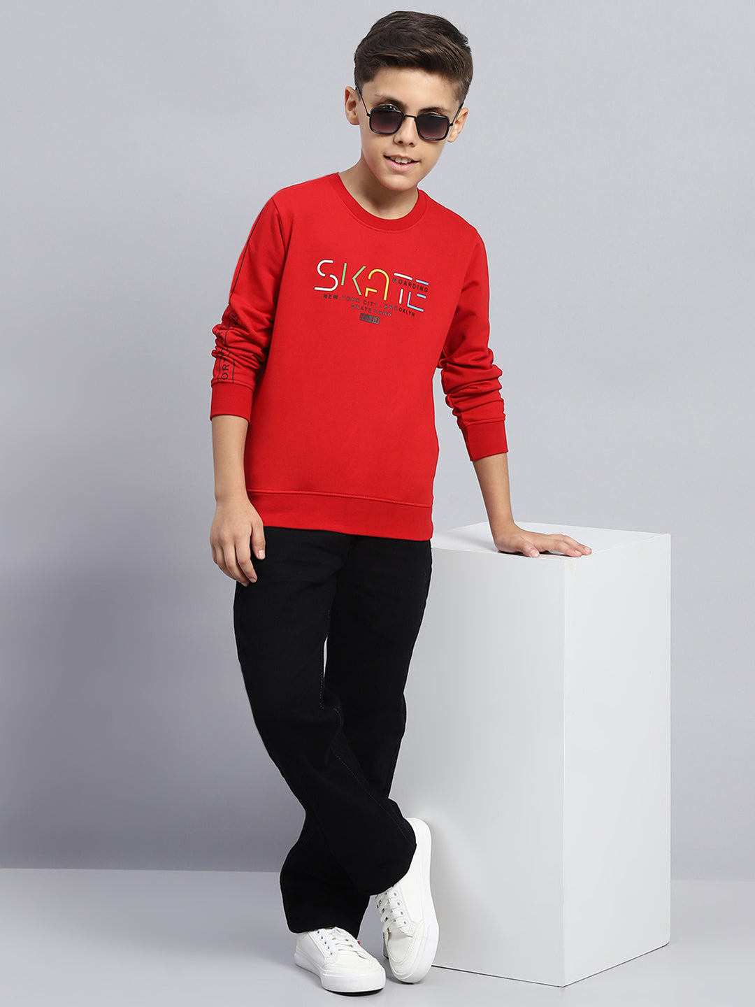 Boys Red Printed Round Neck Full Sleeve Sweatshirt