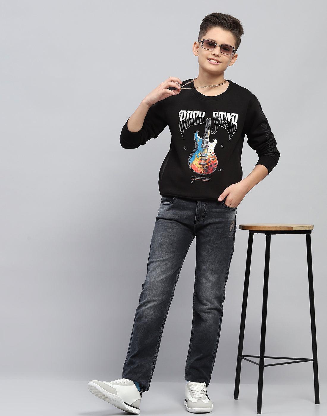 Boys Black Printed Round Neck Full Sleeve Sweatshirt