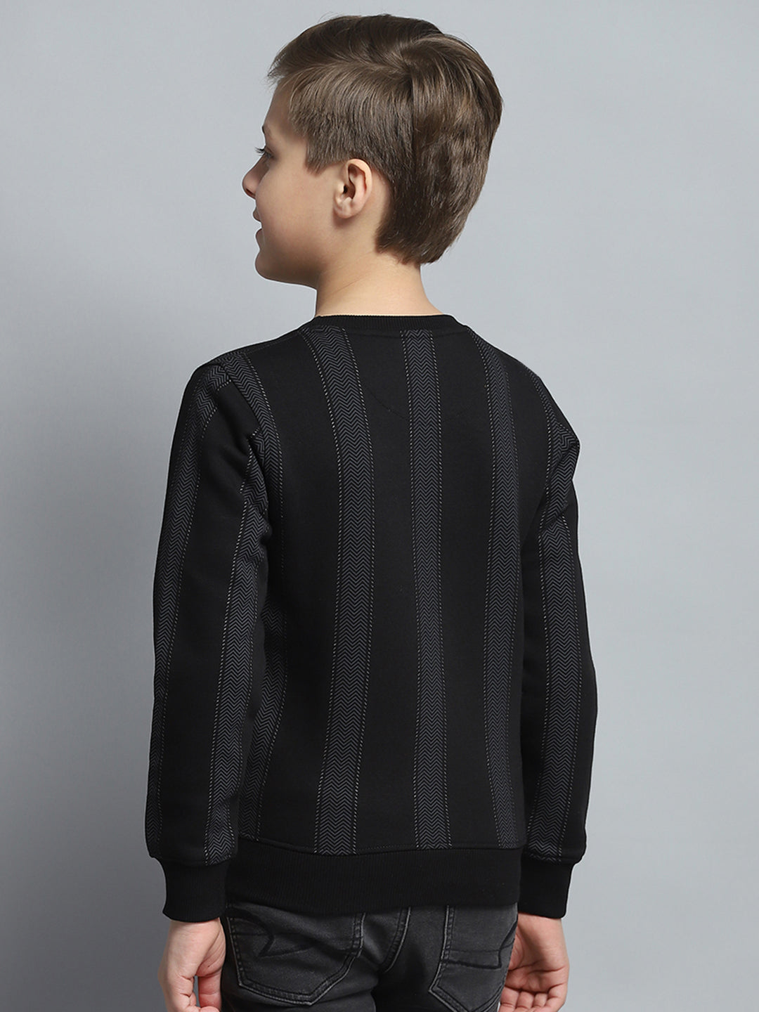 Boys Black Printed Round Neck Full Sleeve Sweatshirt