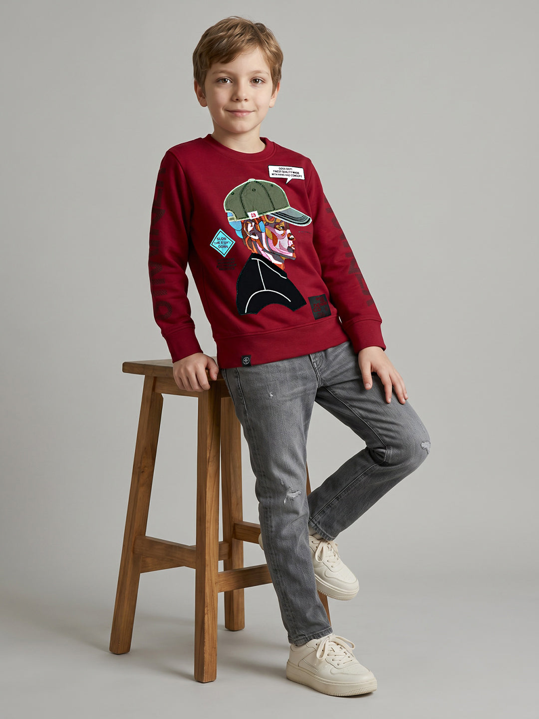 Boys Maroon Graphic Print Round Neck Full Sleeve Sweatshirt