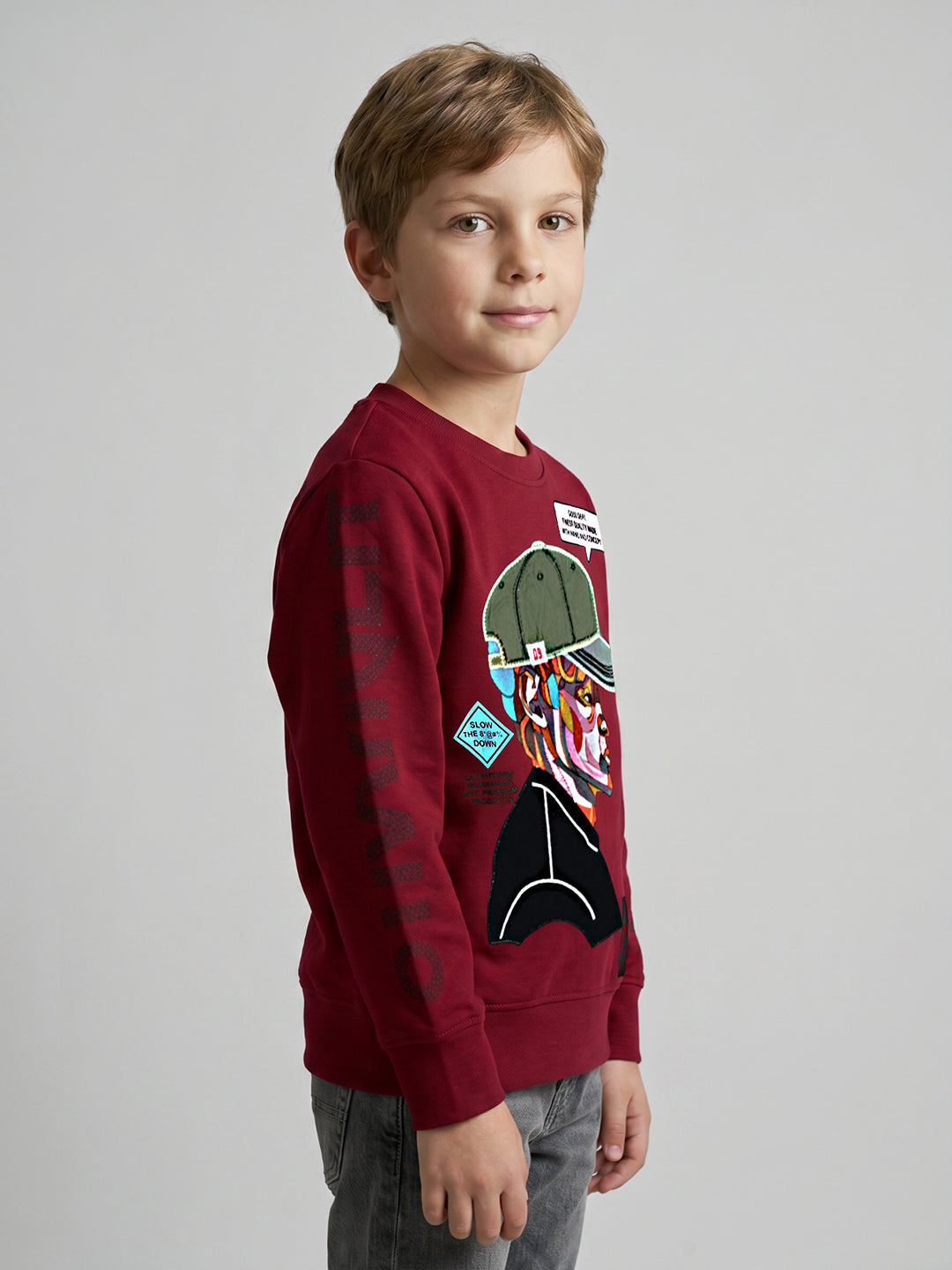Boys Maroon Graphic Print Round Neck Full Sleeve Sweatshirt