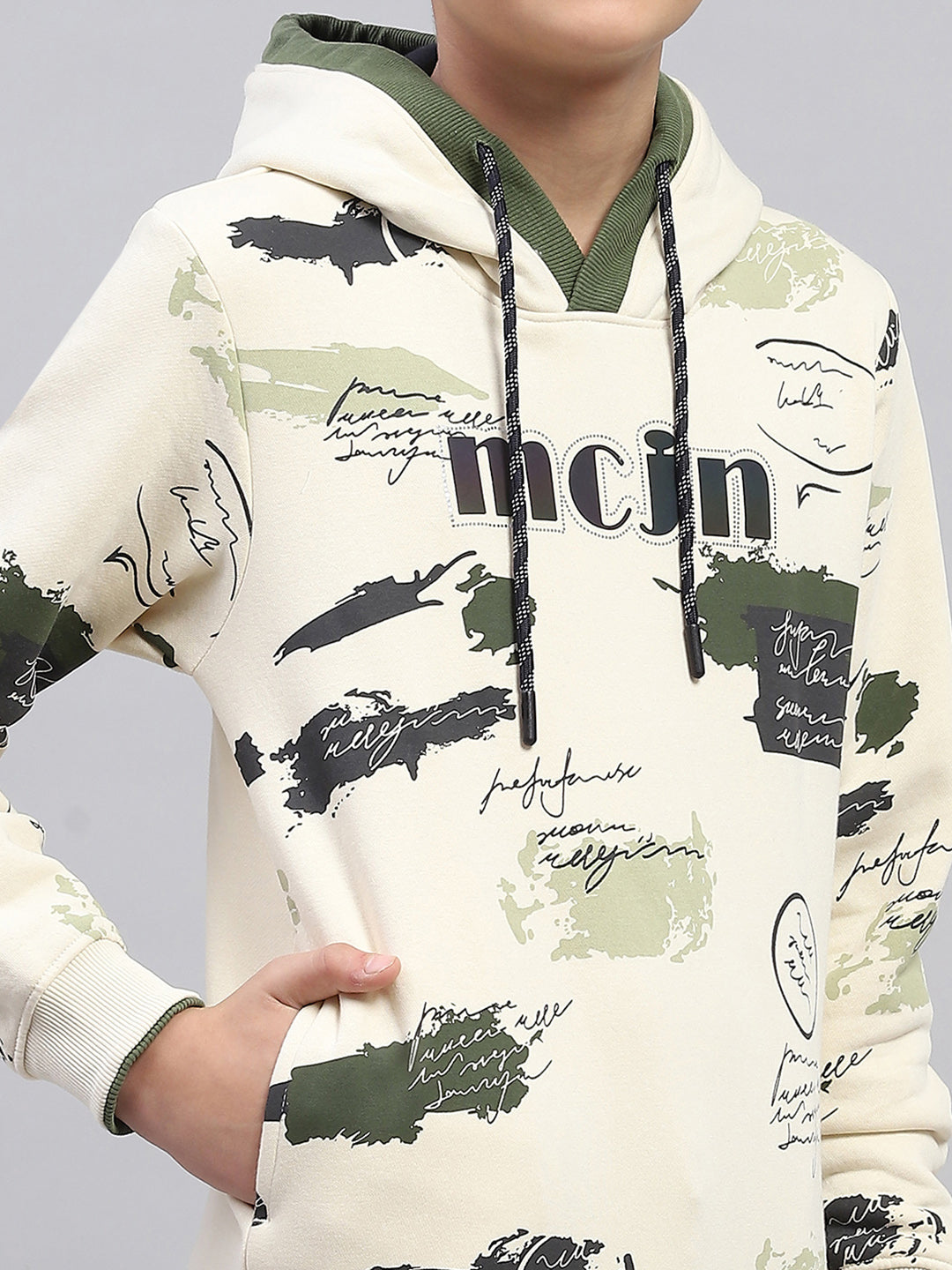 Boys Off White Printed Hooded Full Sleeve Sweatshirt