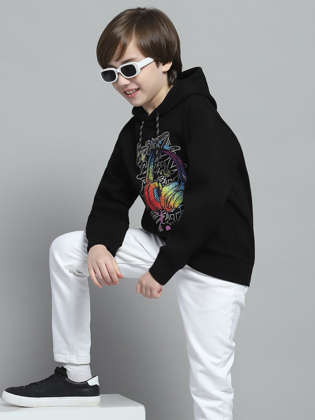 Boys Black Printed Hooded Full Sleeve Sweatshirt