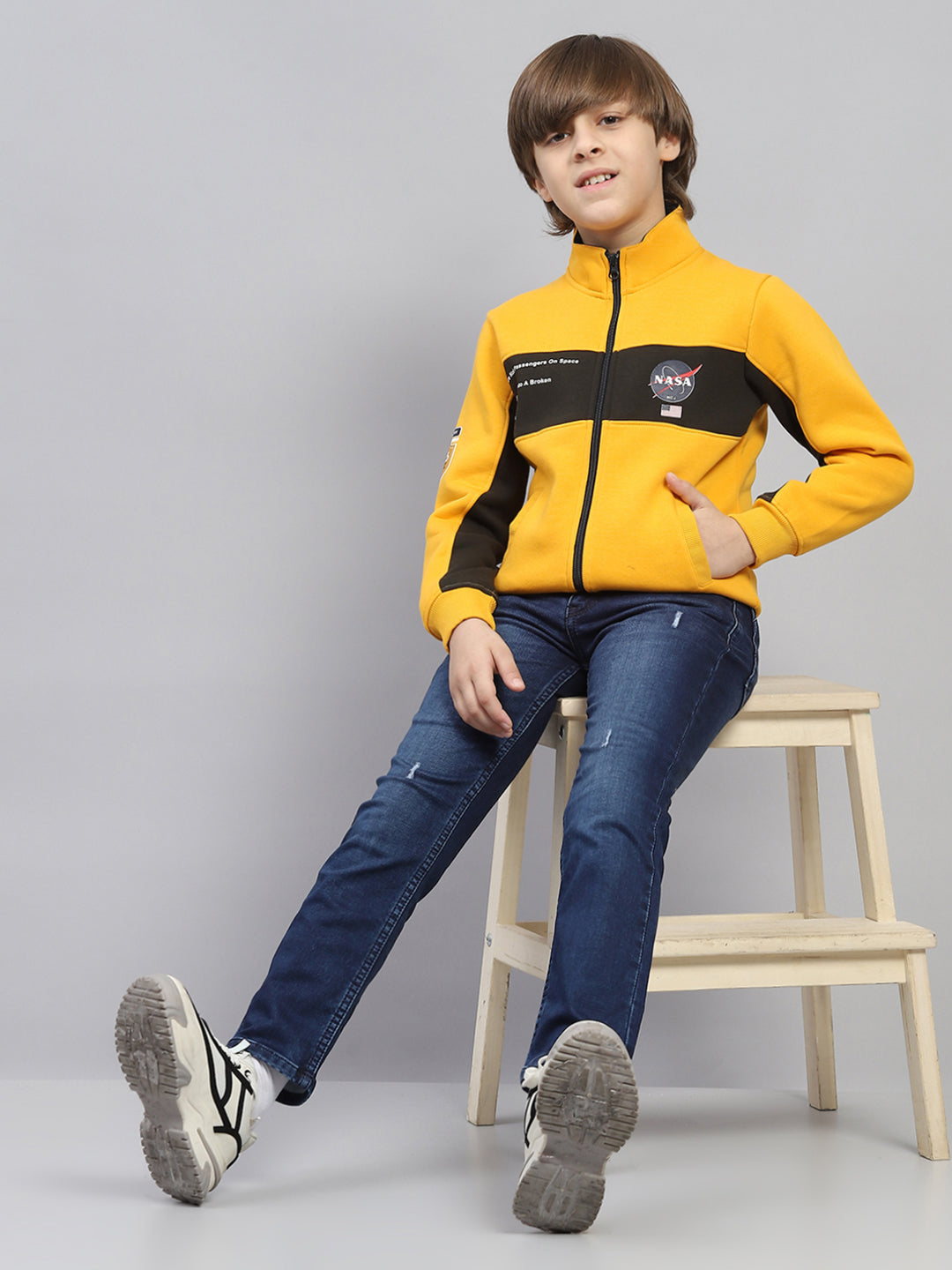 Boys Yellow Printed Mock Neck Full Sleeve Sweatshirt