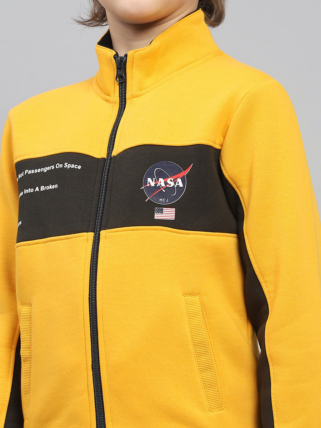 Boys Yellow Printed Mock Neck Full Sleeve Sweatshirt