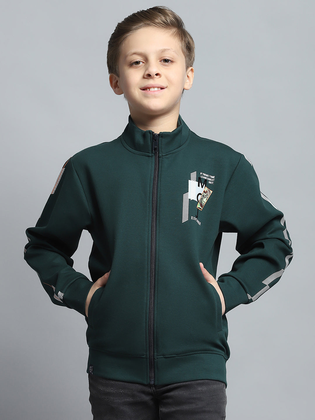 Boys Green Printed Mock Neck Full Sleeve Sweatshirt