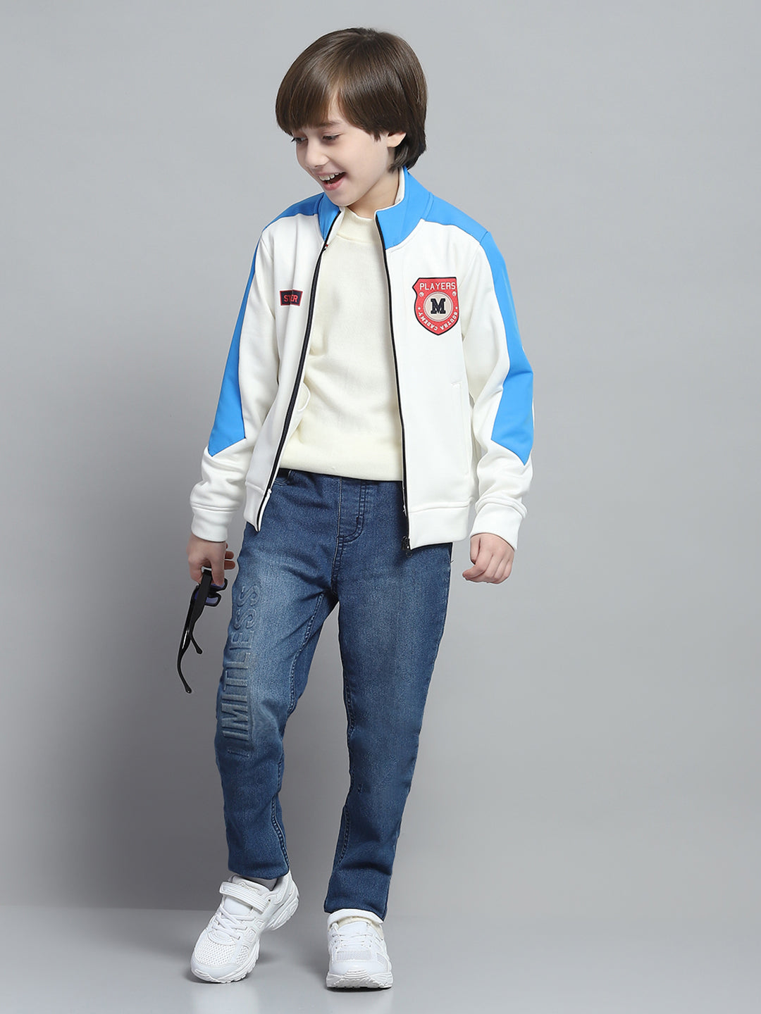 Boys White Printed Mock Neck Full Sleeve Sweatshirt