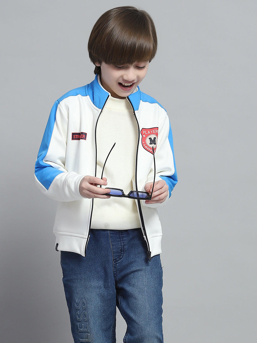 Boys White Printed Mock Neck Full Sleeve Sweatshirt