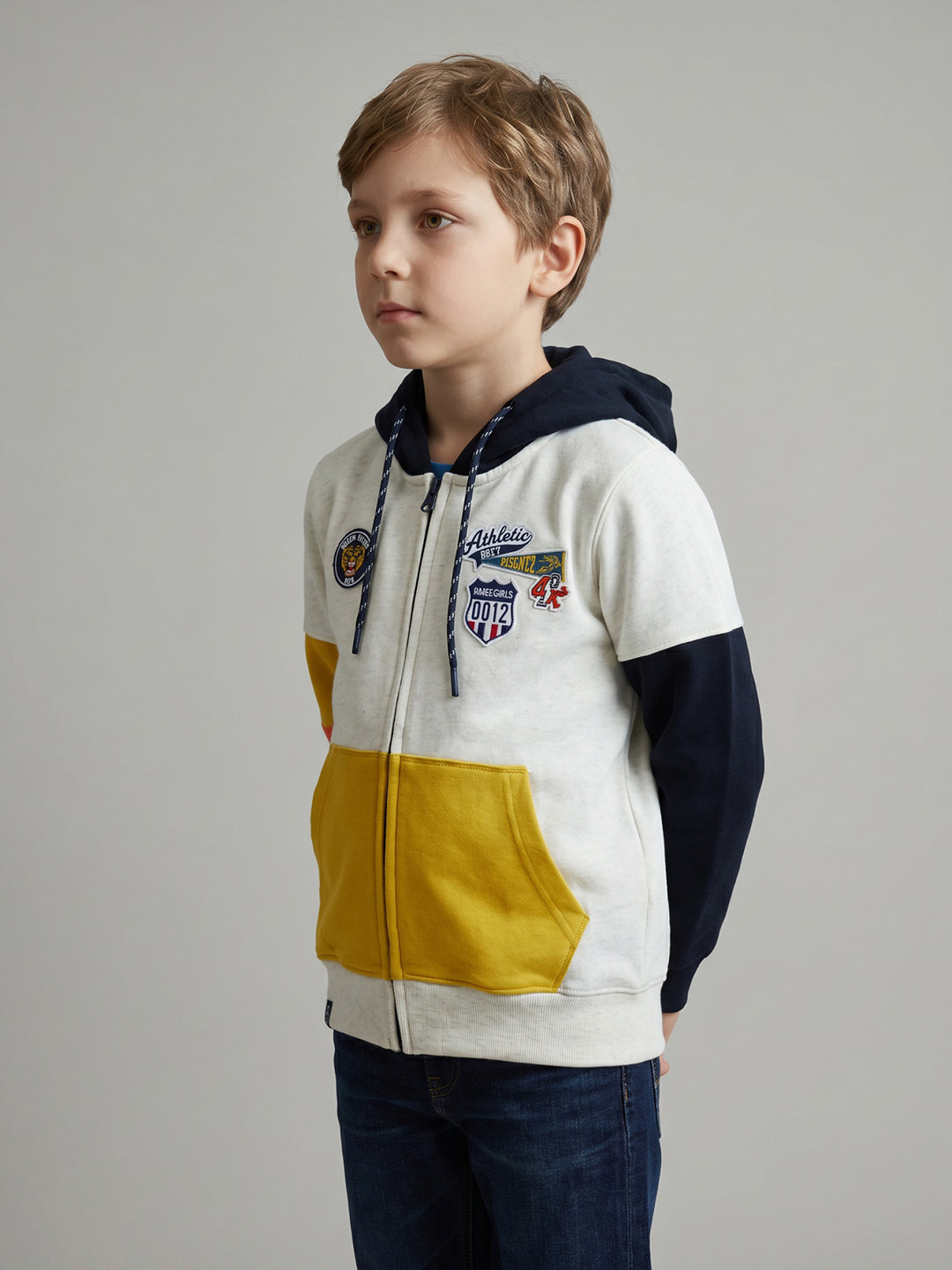 Boys White Printed Hooded Full Sleeve Sweatshirt