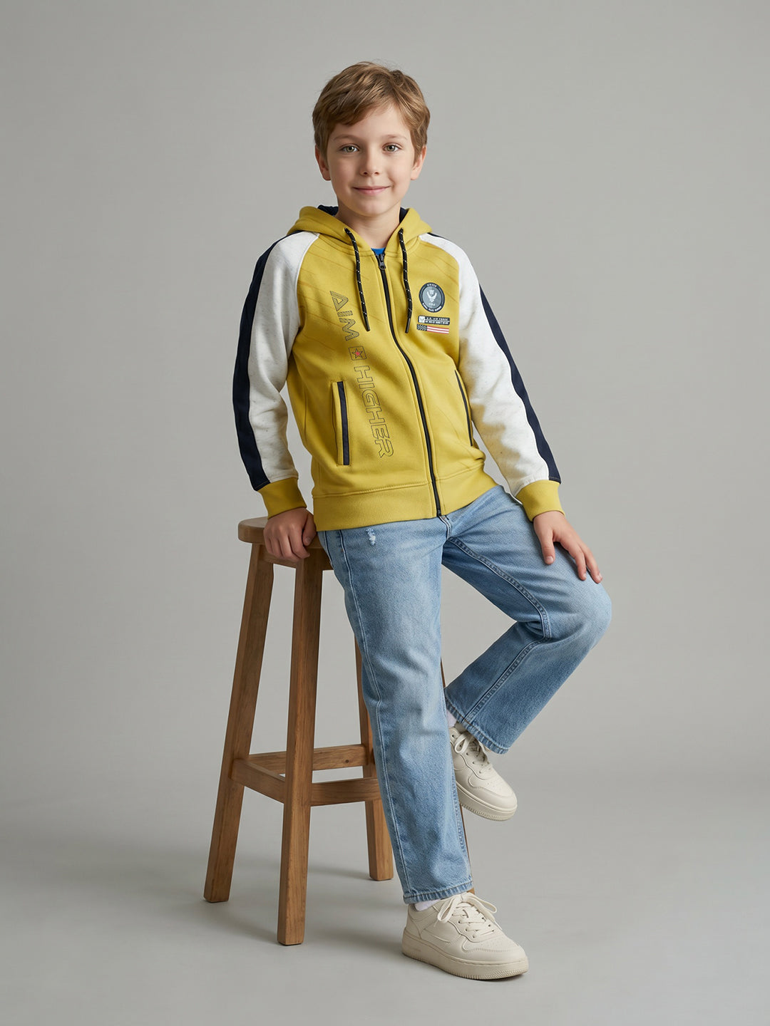 Boys Yellow Printed Hooded Full Sleeve Sweatshirt