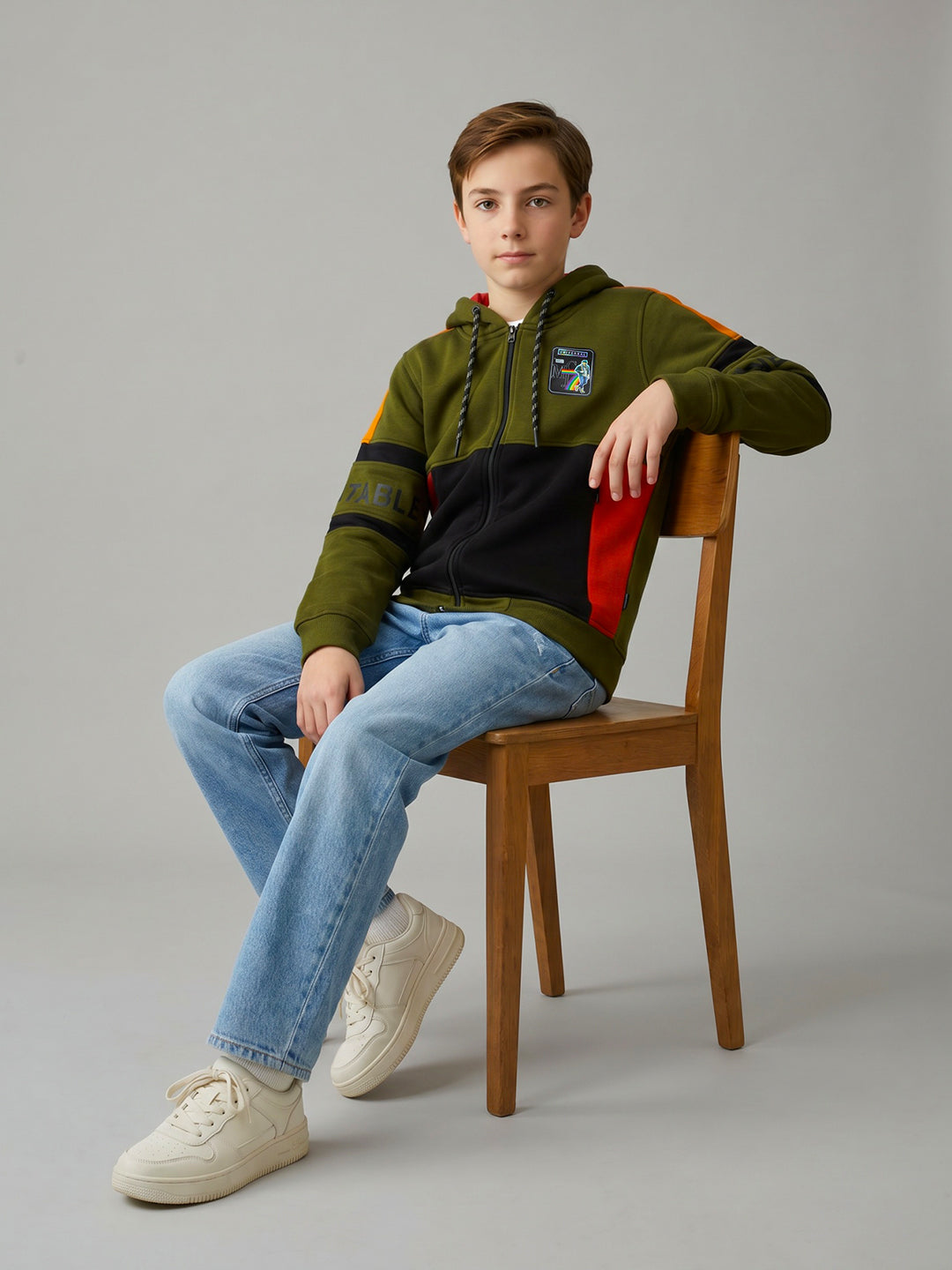 Boys Olive Printed Hooded Full Sleeve Sweatshirt