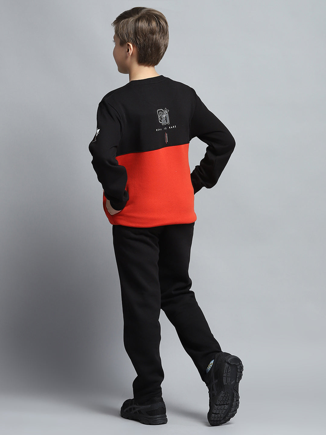Boys Black Printed Round Neck Full Sleeve Tracksuit