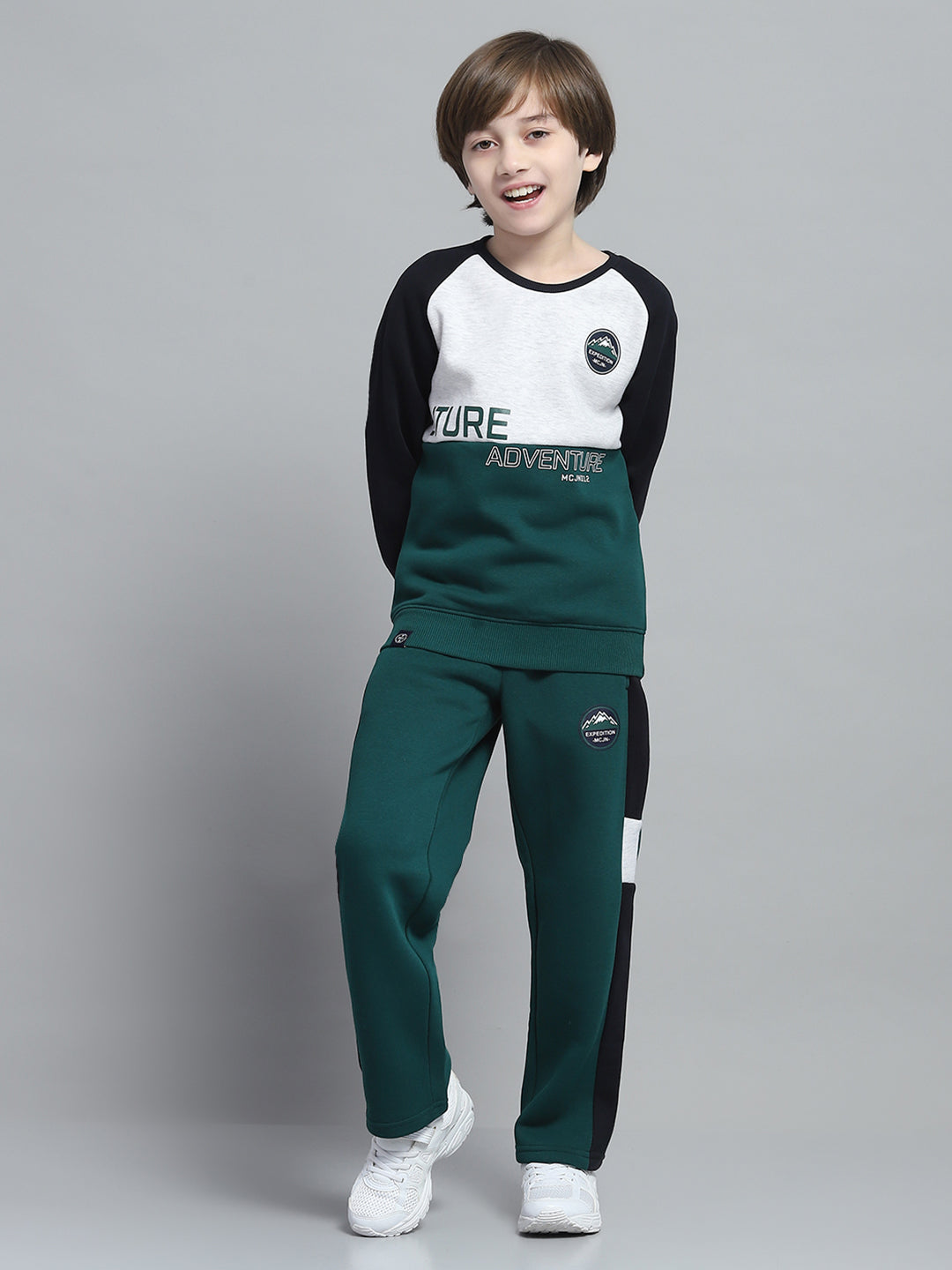 Boys Green Printed Round Neck Full Sleeve Tracksuit