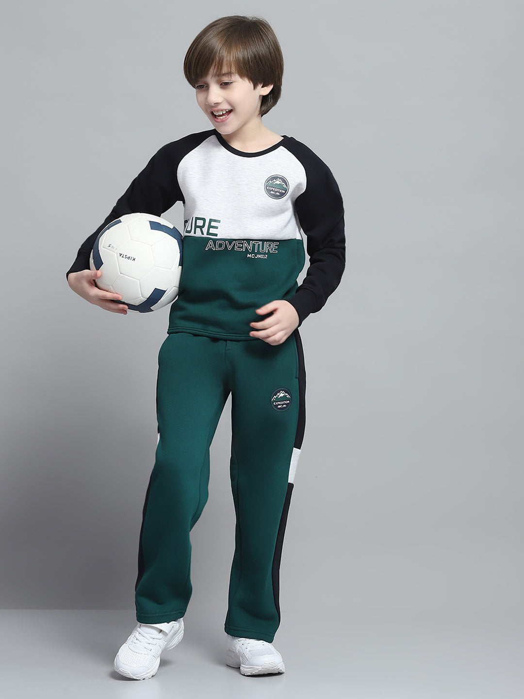 Boys Green Printed Round Neck Full Sleeve Tracksuit