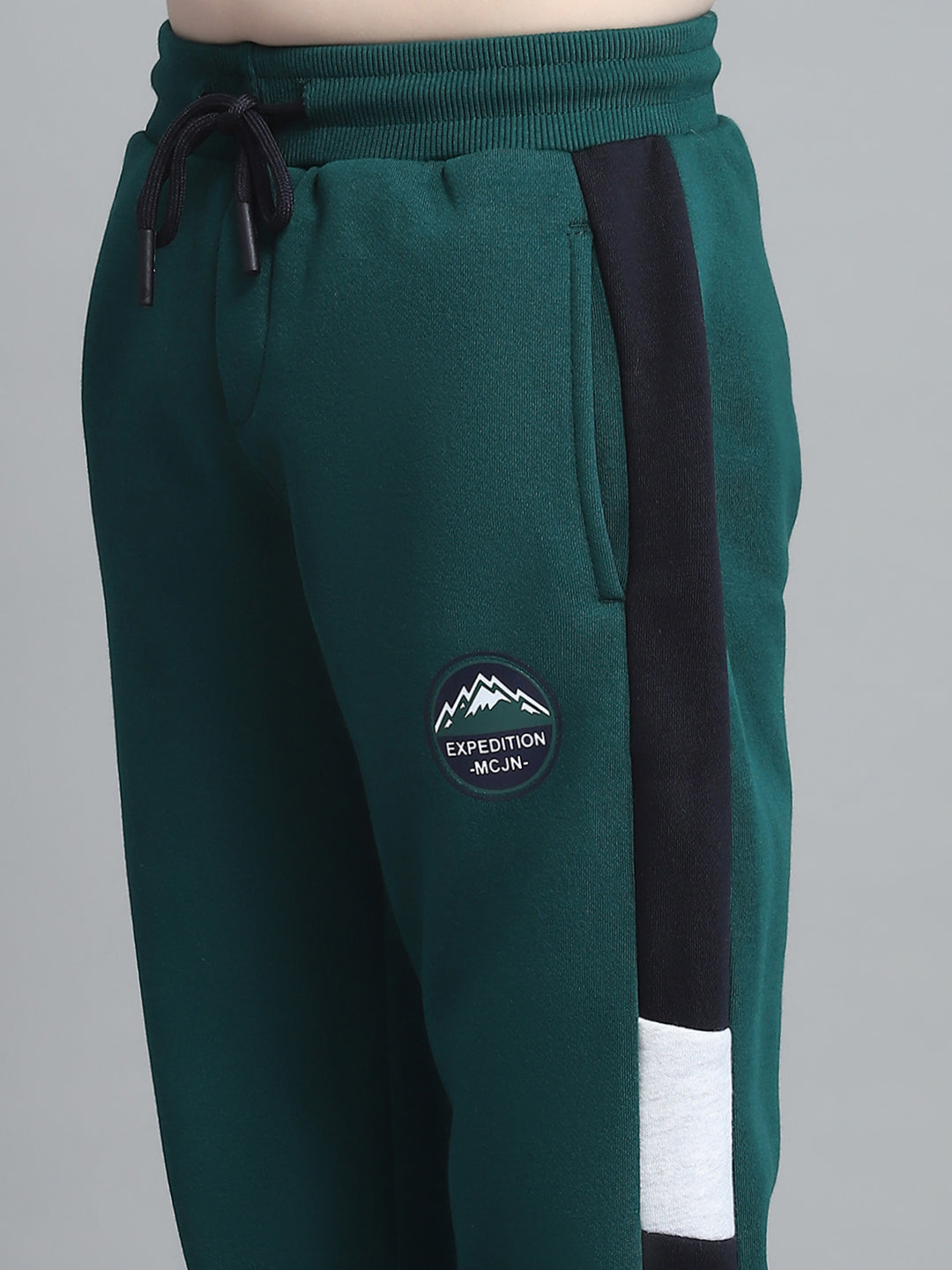 Boys Green Printed Round Neck Full Sleeve Tracksuit