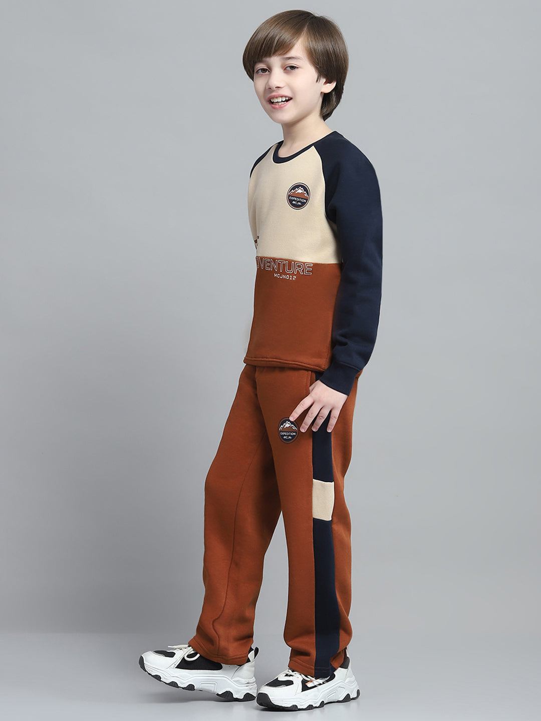 Boys Brown Printed Round Neck Full Sleeve Tracksuit