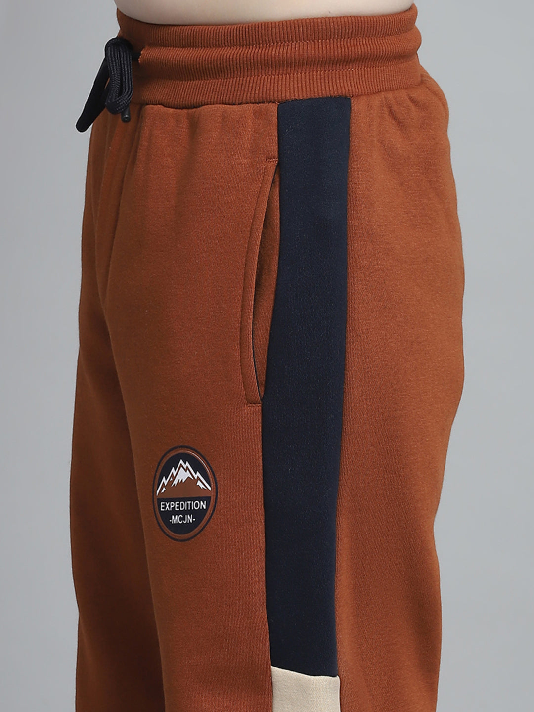 Boys Brown Printed Round Neck Full Sleeve Tracksuit