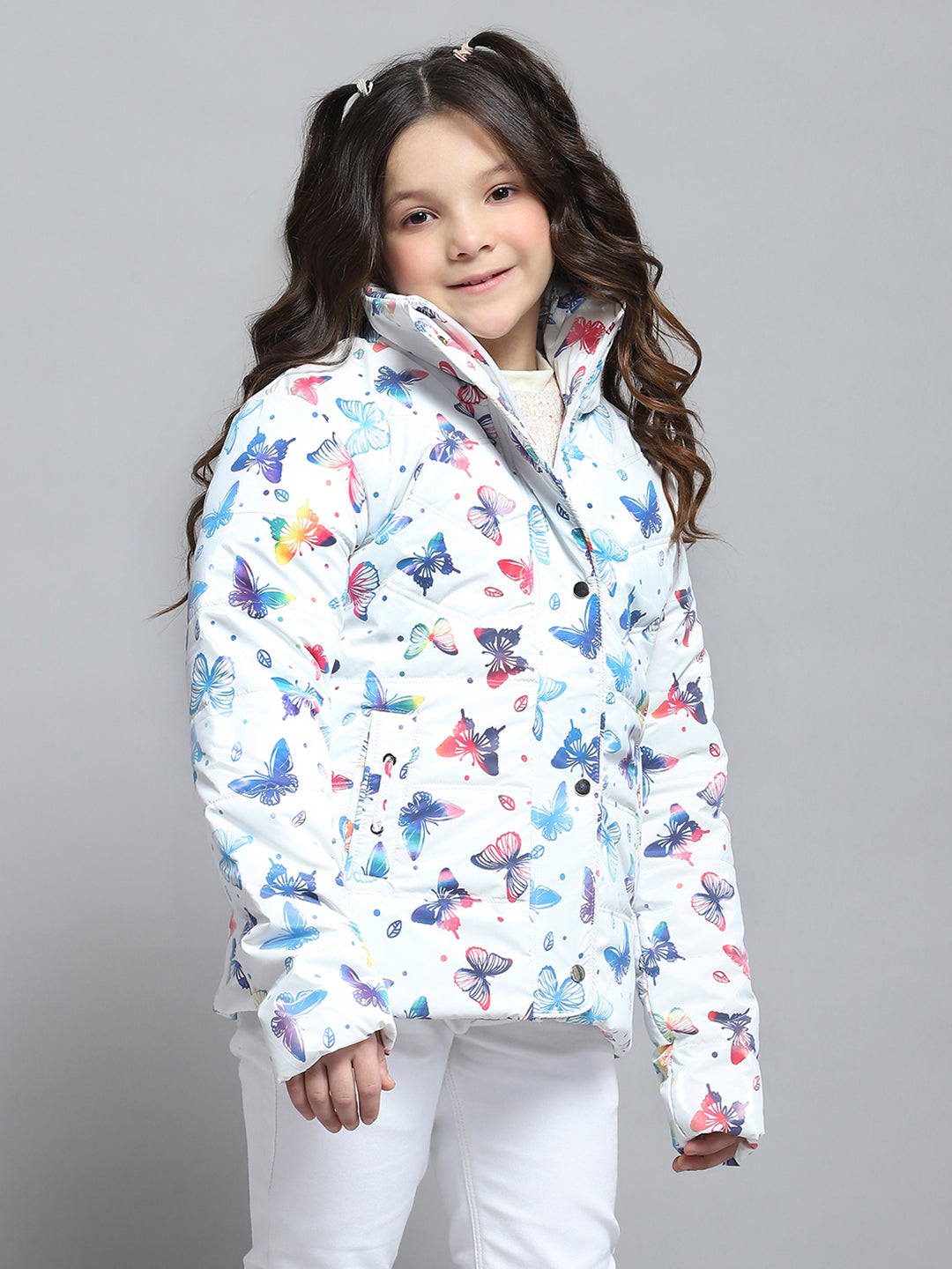 Girls White Printed Collar Full Sleeve Jacket