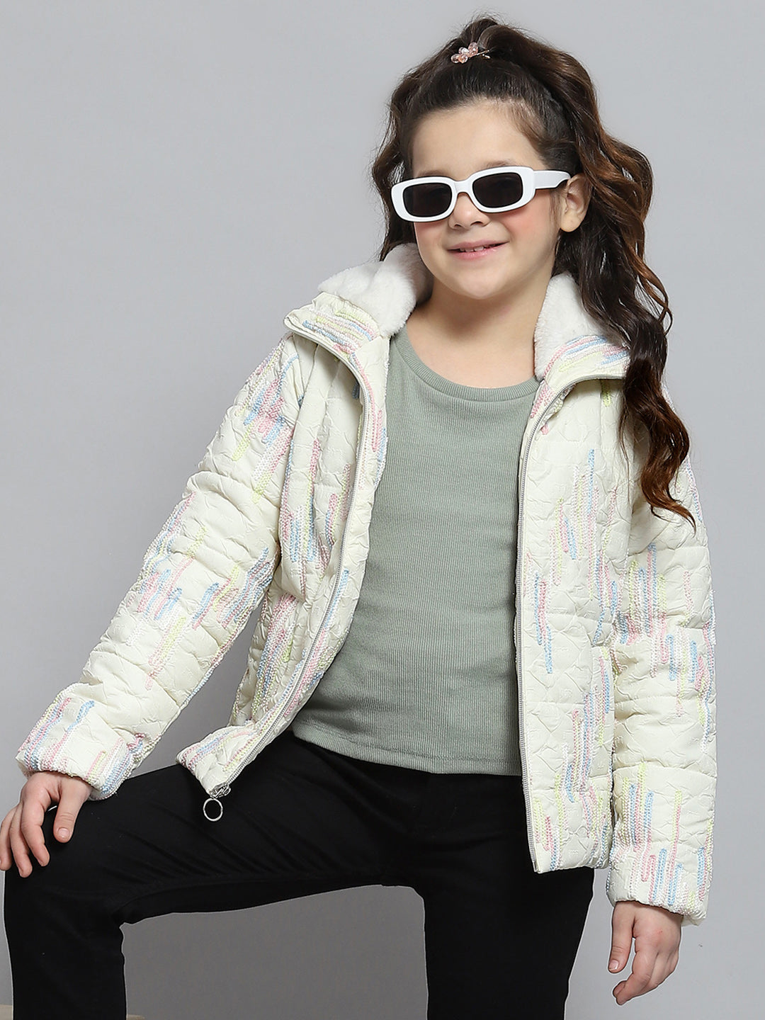 Girls Off White Self Design Collar Full Sleeve Jacket