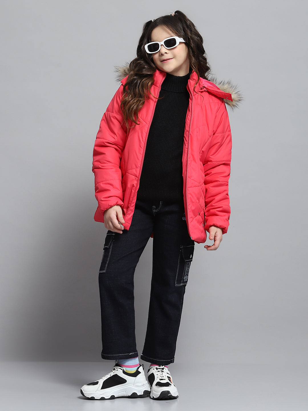 Girls Pink Solid Hooded Full Sleeve Jacket