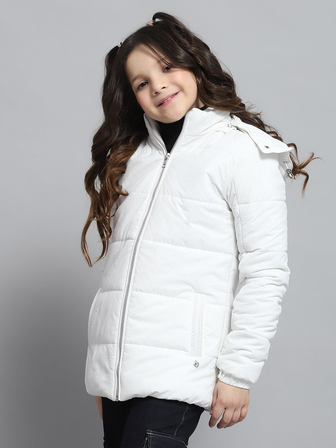 Girls White Solid Hooded Full Sleeve Jacket