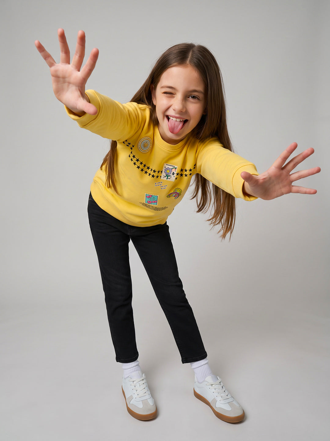 Girls Yellow Printed Round Neck Full Sleeve Sweatshirt