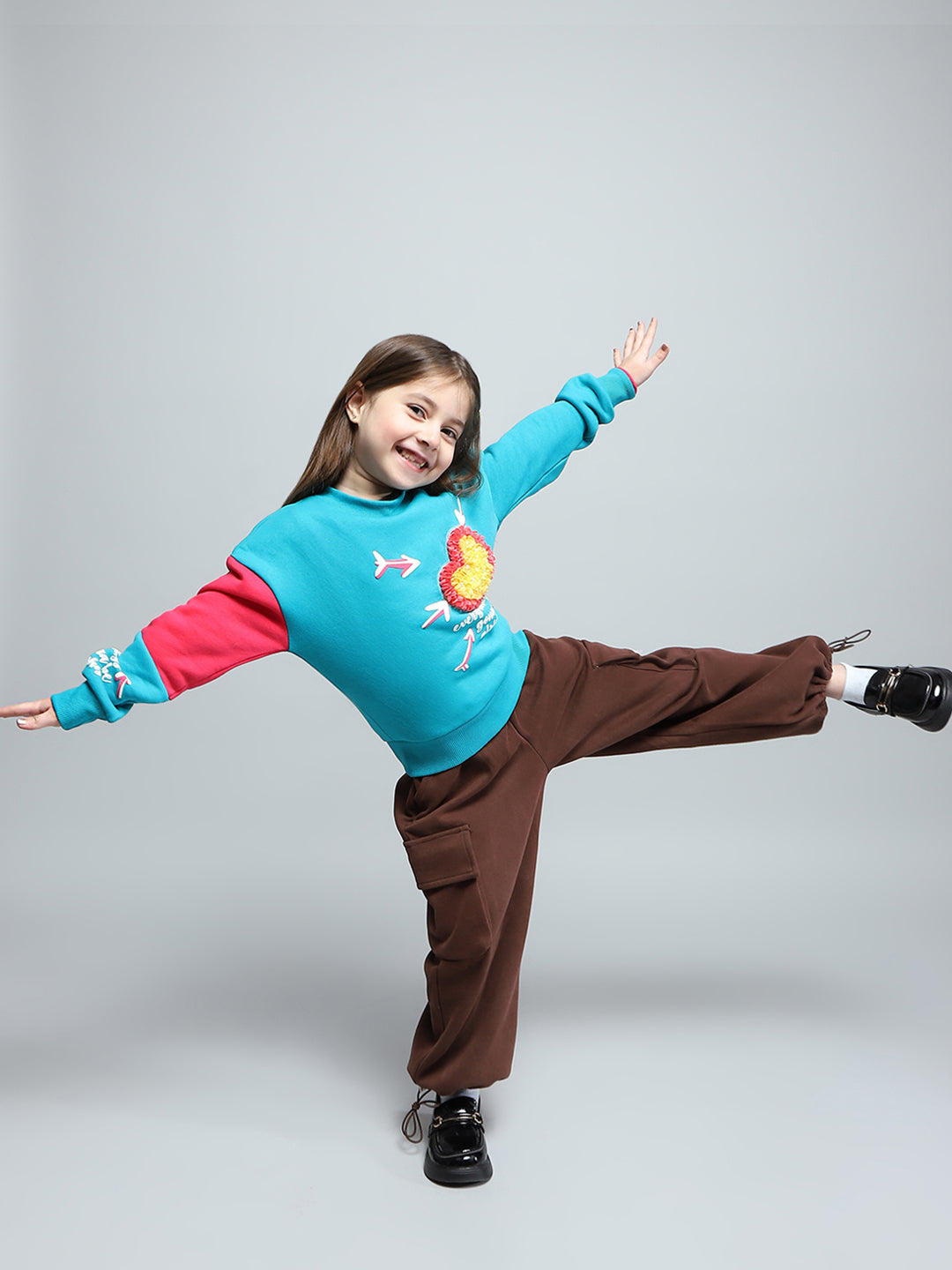 Girls Teal Blue Printed Round Neck Full Sleeve Sweatshirt