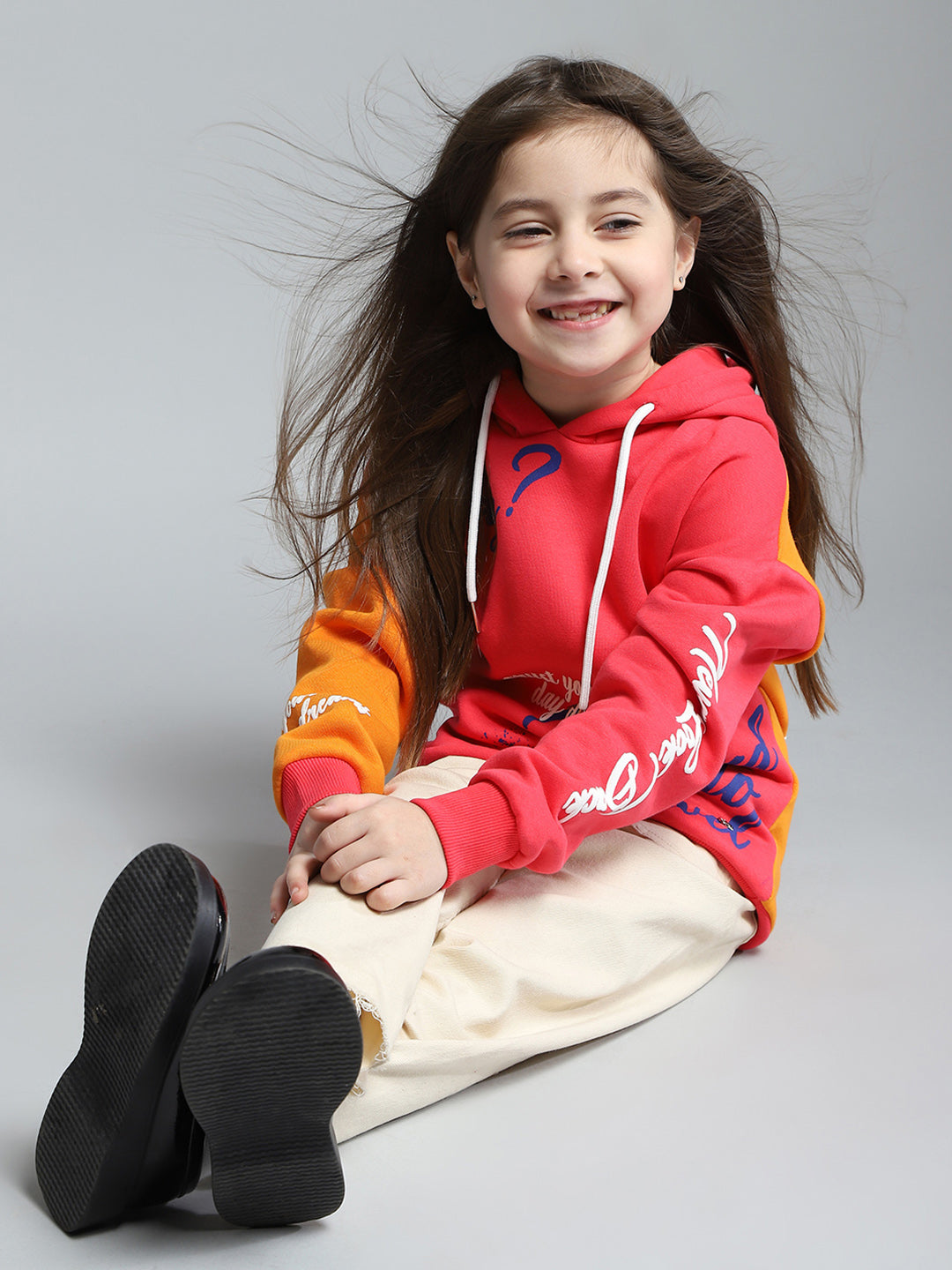 Girls Red Printed Hooded Full Sleeve Sweatshirt