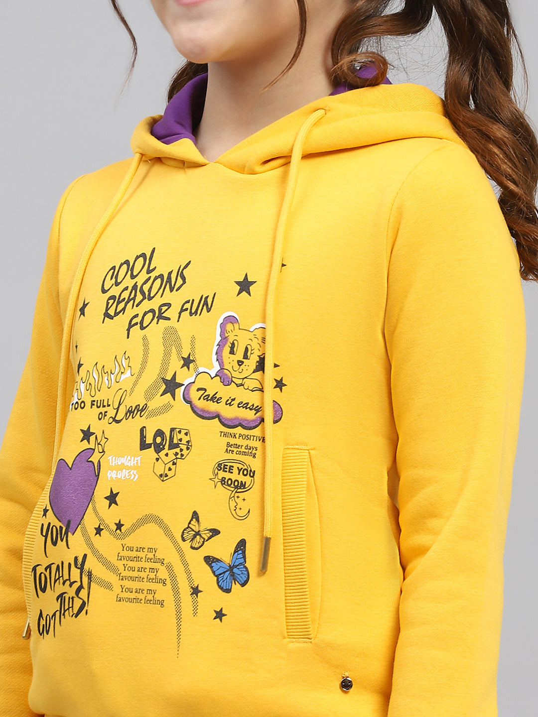 Girls Yellow Printed Hooded Full Sleeve Sweatshirt