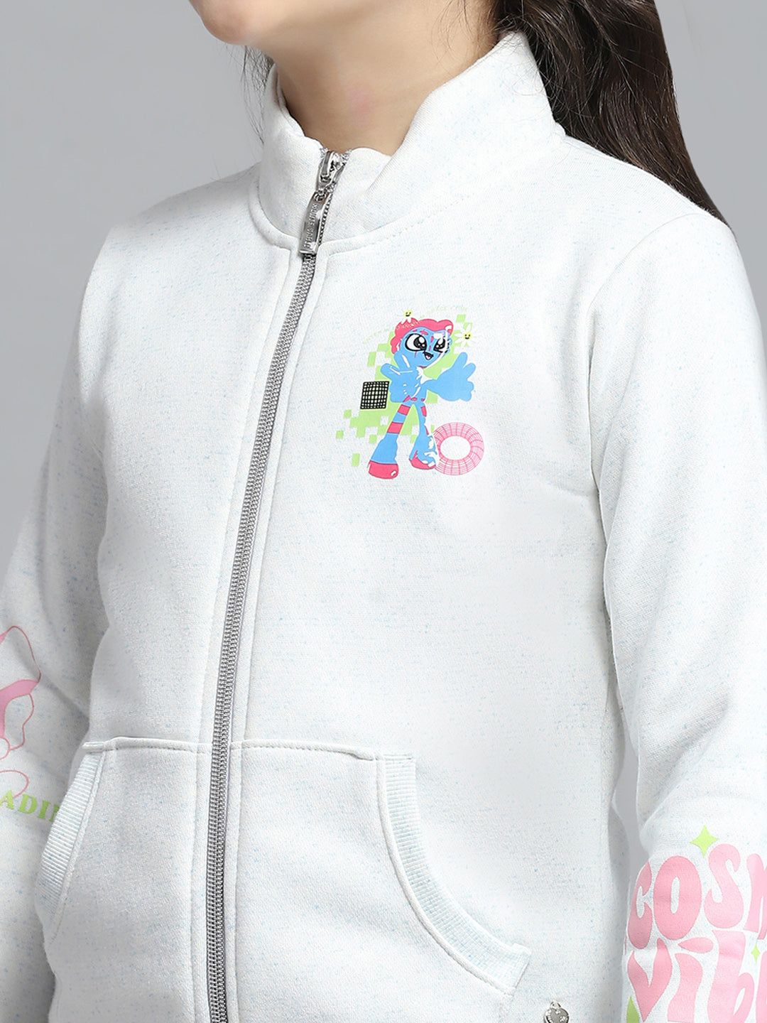 Girls Off White Printed Mock Neck Full Sleeve Sweatshirt