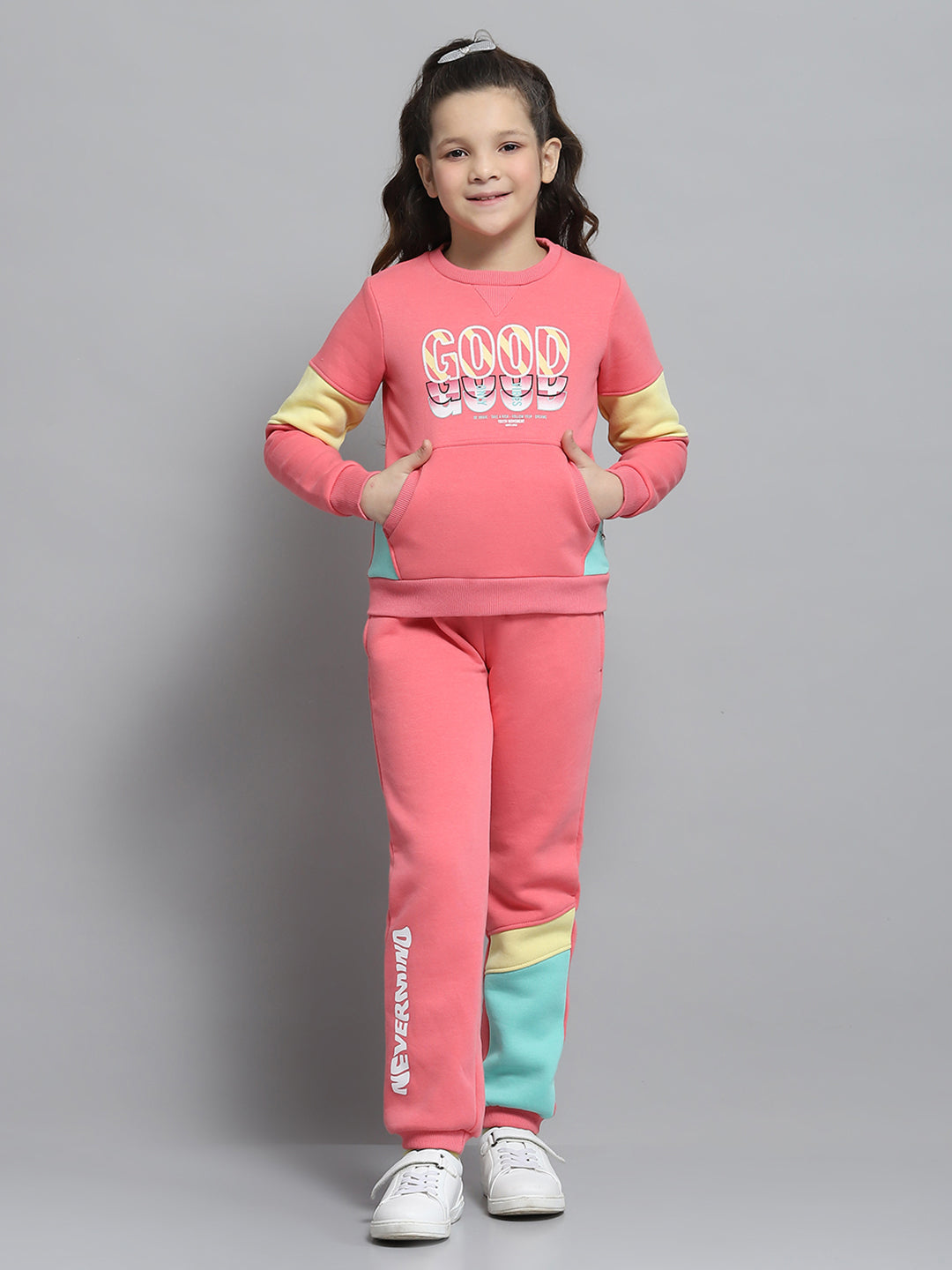 Girls Pink Printed Round Neck Full Sleeve Tracksuit