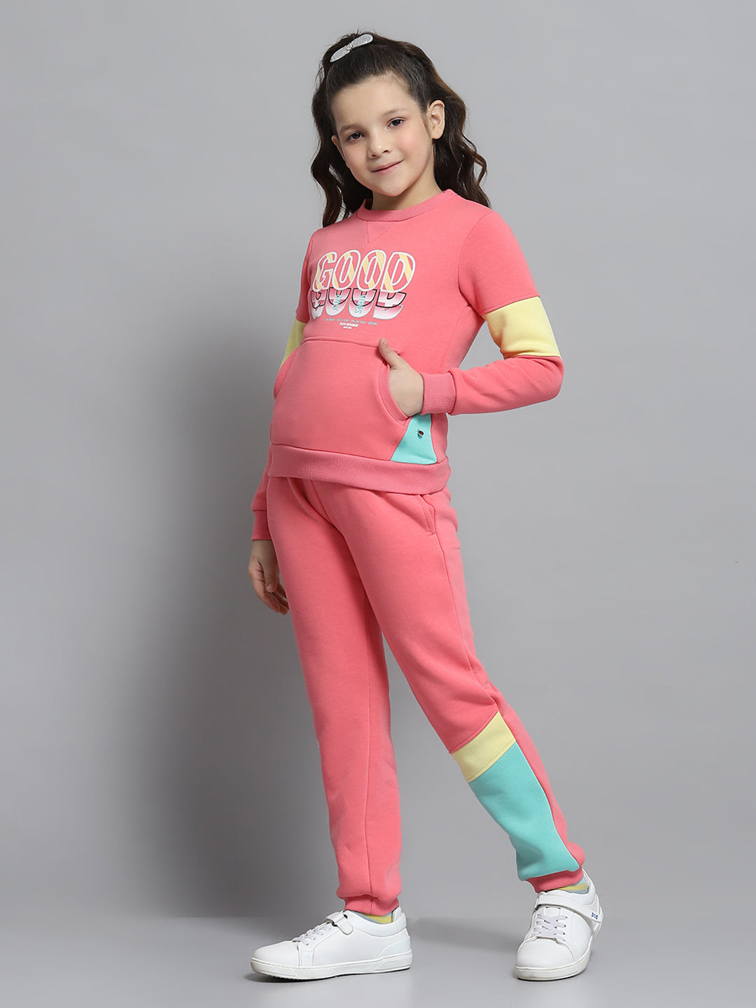 Girls Pink Printed Round Neck Full Sleeve Tracksuit