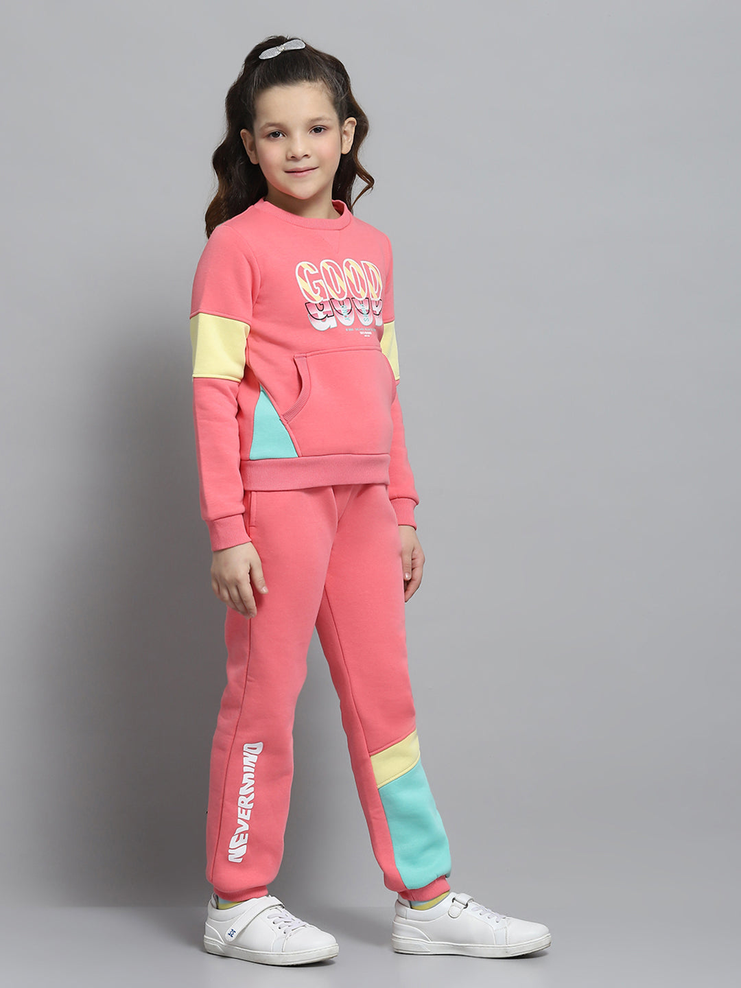 Girls Pink Printed Round Neck Full Sleeve Tracksuit