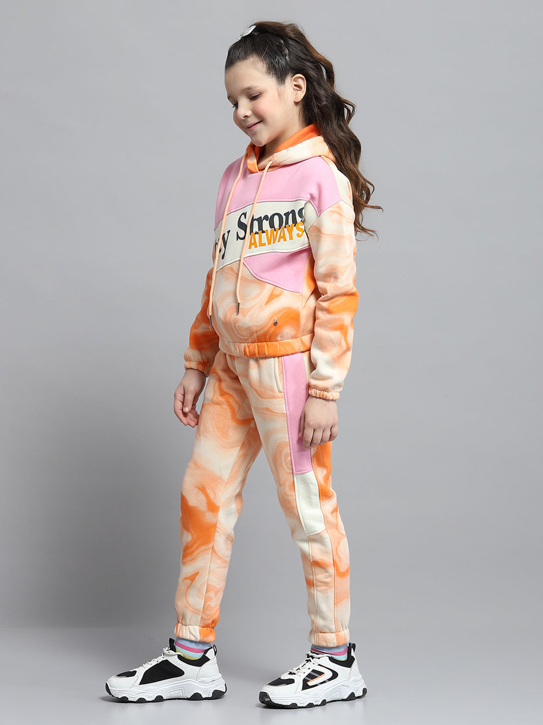 Girls Pink Printed Hooded Full Sleeve Tracksuit