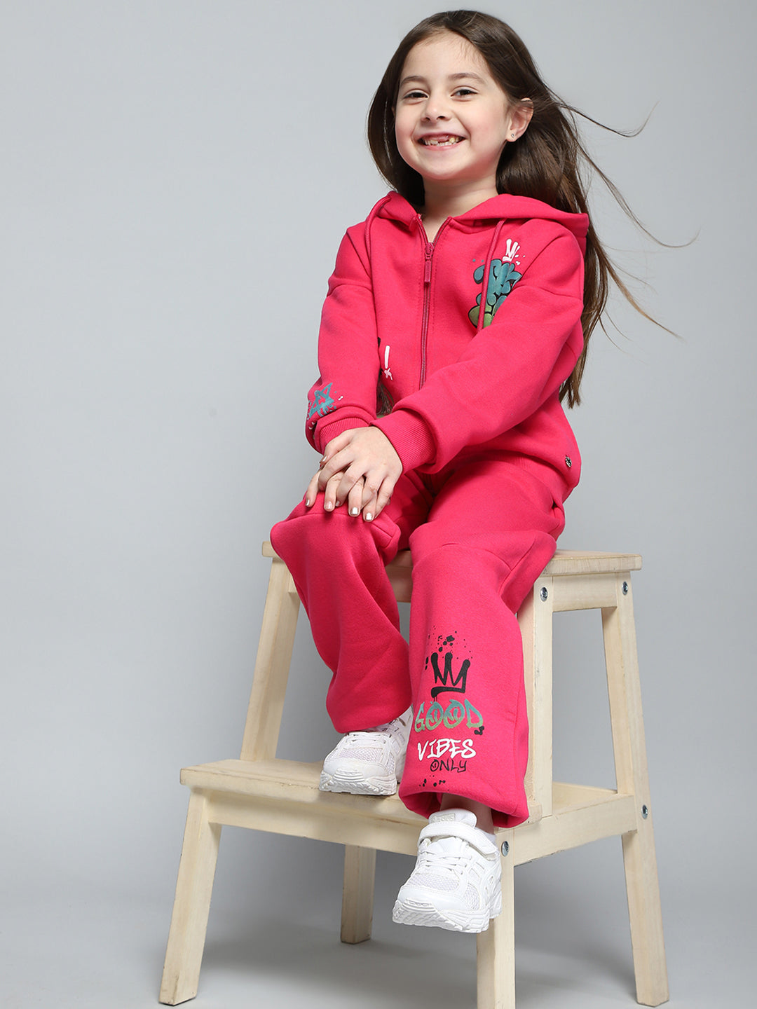Girls Magenta Printed Hooded Full Sleeve Tracksuit