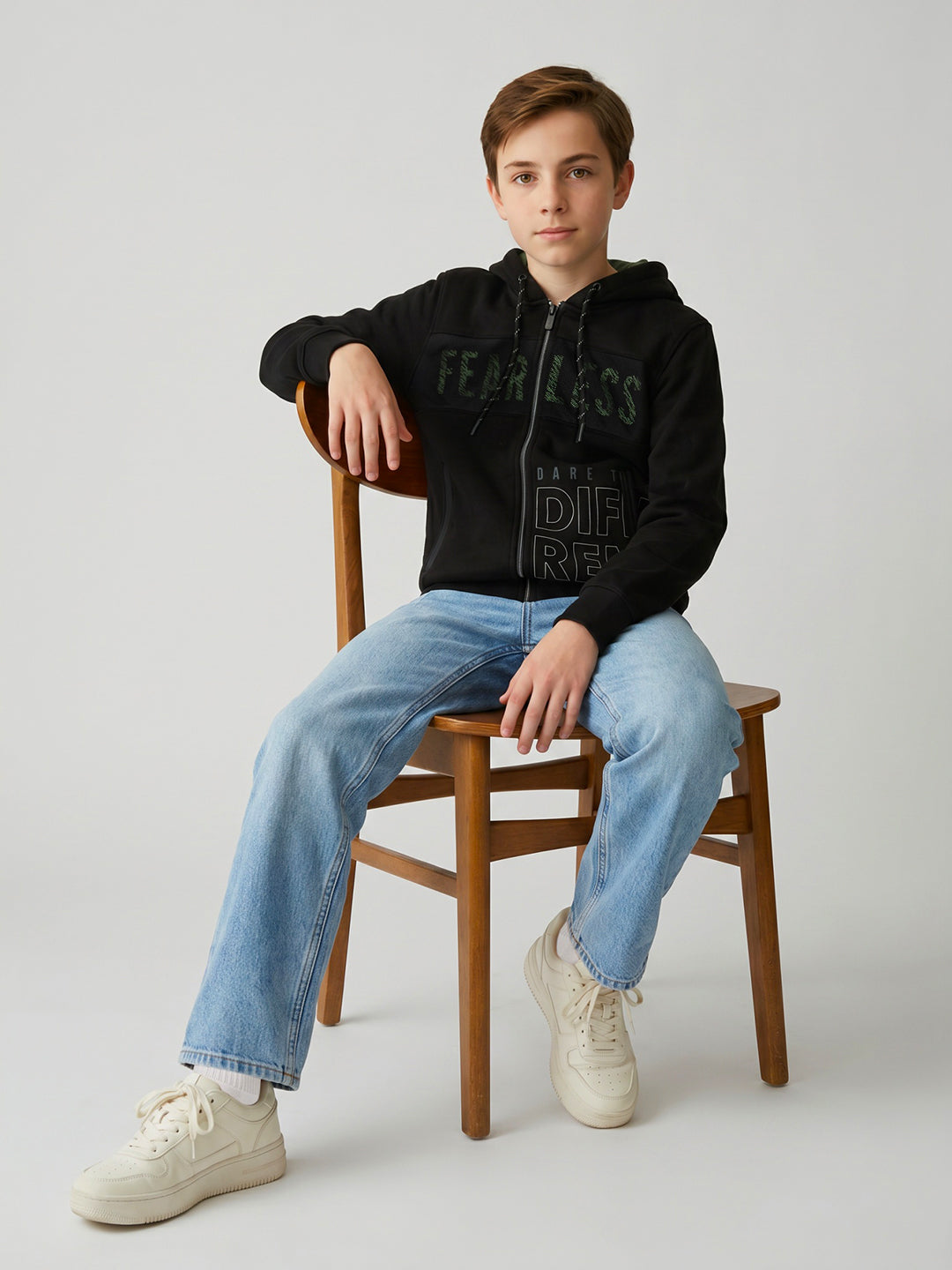 Boys Black Printed Hooded Full Sleeve Sweatshirt