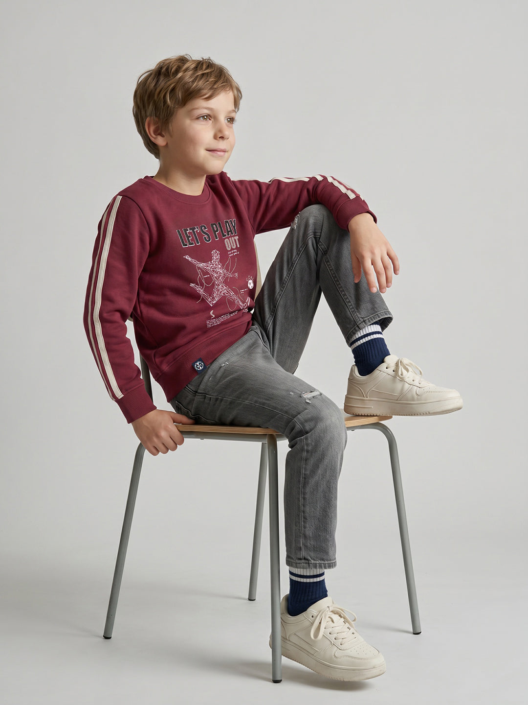 Boys Maroon Printed Round Neck Full Sleeve Sweatshirt