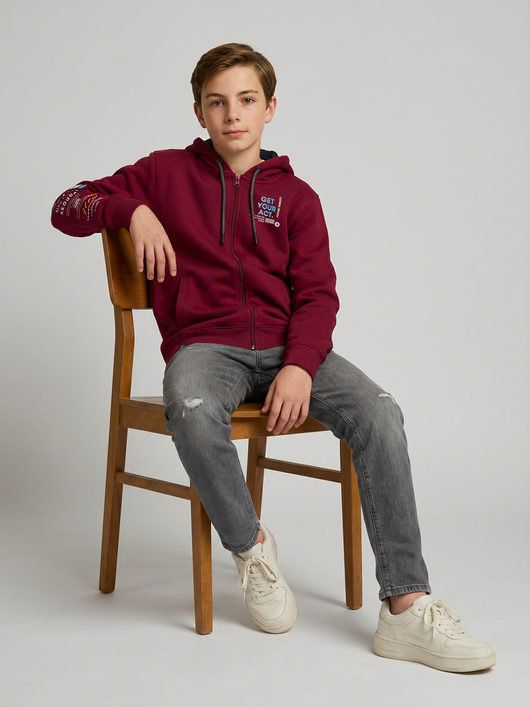 Boys Maroon Printed Hooded Full Sleeve Sweatshirt