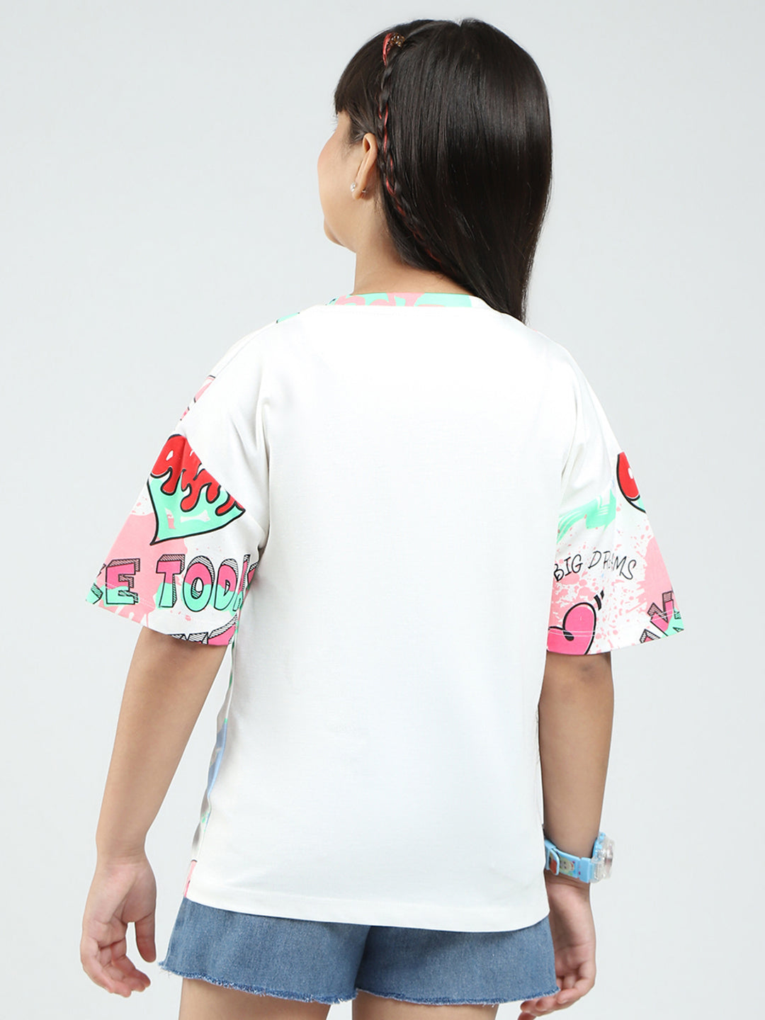 Girls White Printed Round Neck Half Sleeve Top