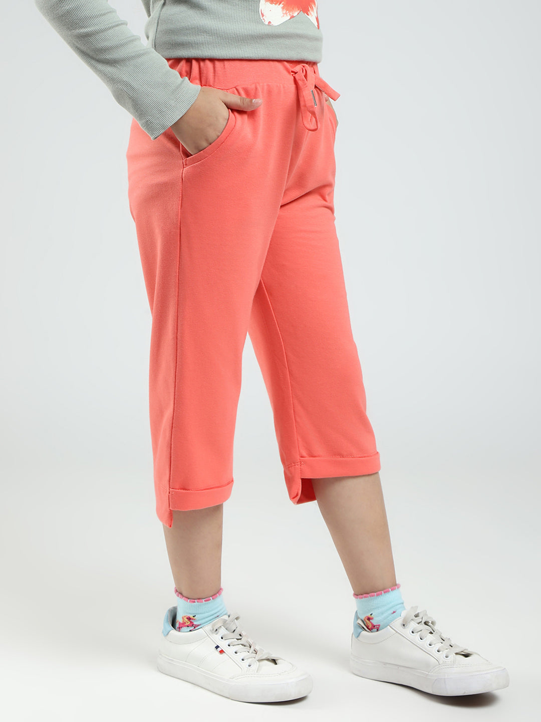Girls Coral Solid Regular Fit Capri