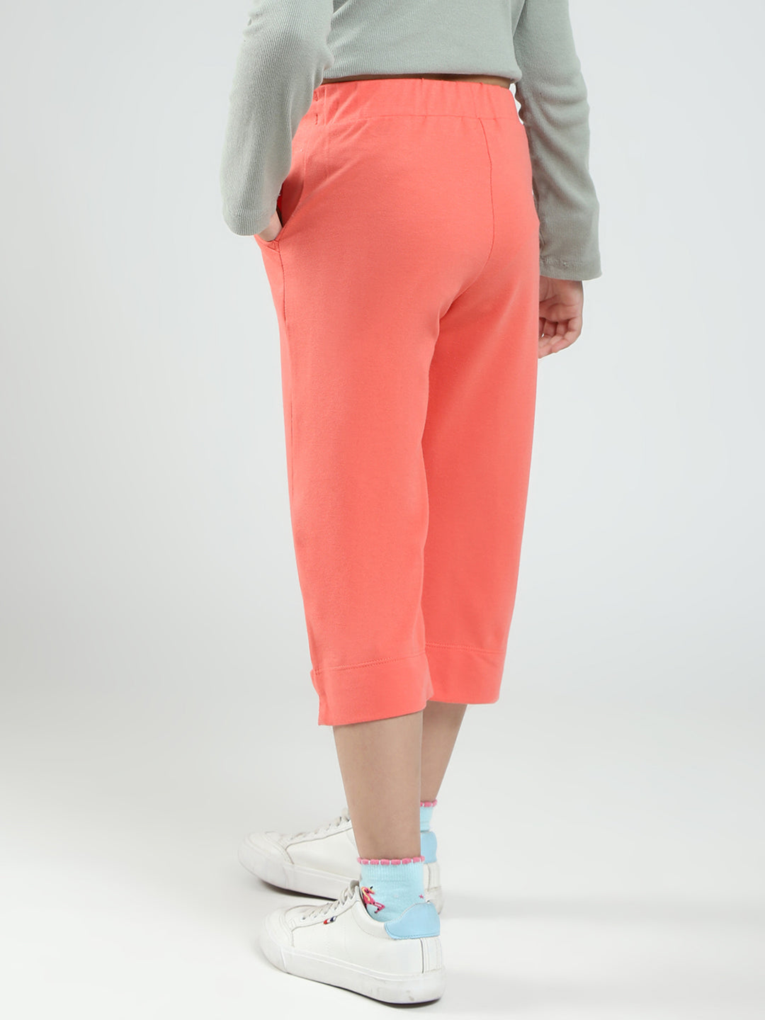 Girls Coral Solid Regular Fit Capri