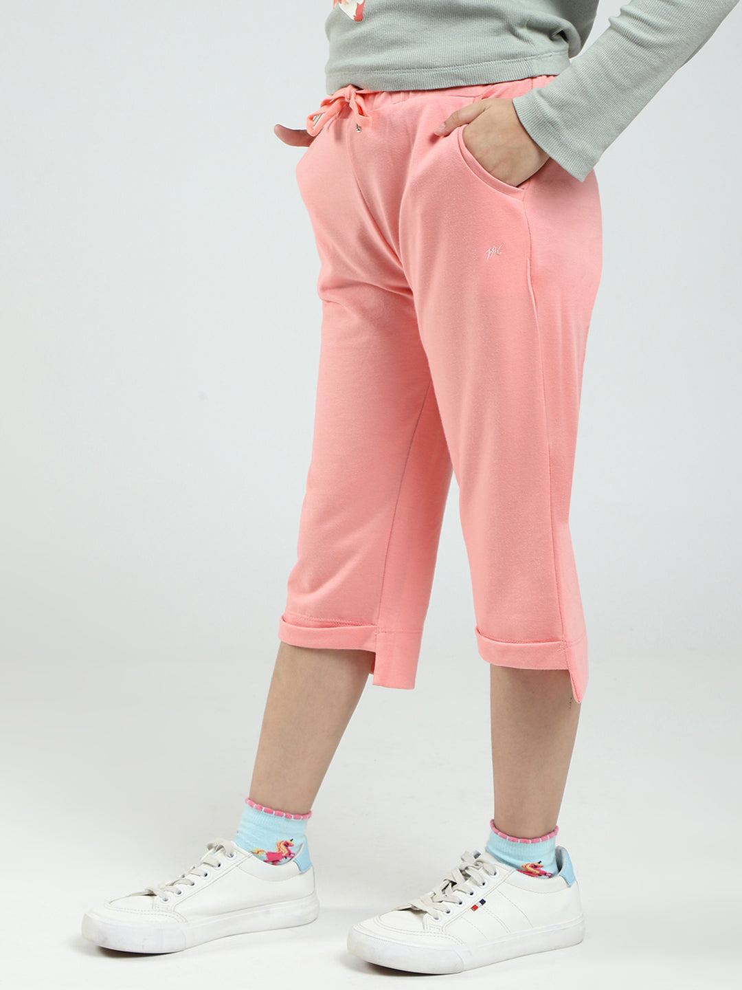 Girls Peach Solid Regular Fit Capri