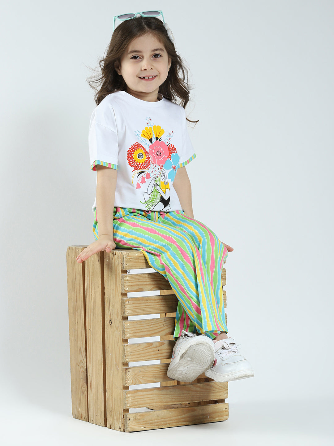 Girls White Printed Round Neck Half Sleeve Lower Set