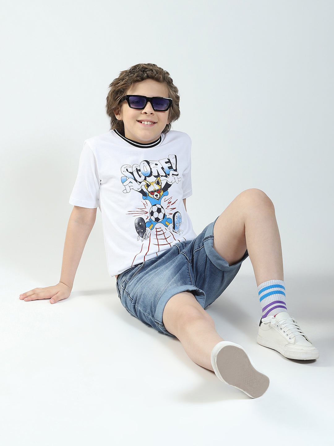 Boys White Printed Round Neck Half Sleeve T-Shirt