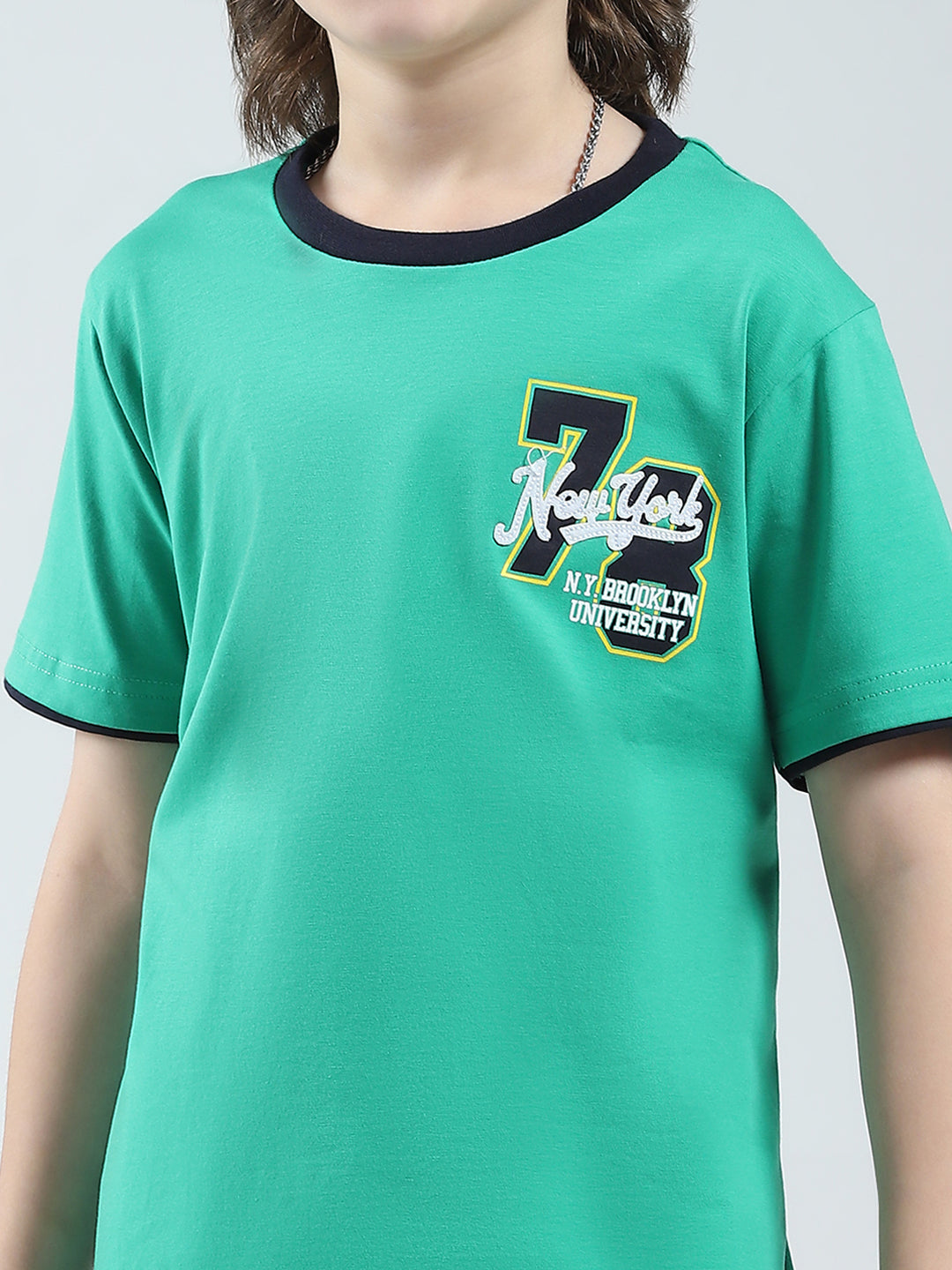Boys Green Solid Round Neck Half Sleeve T-Shirt